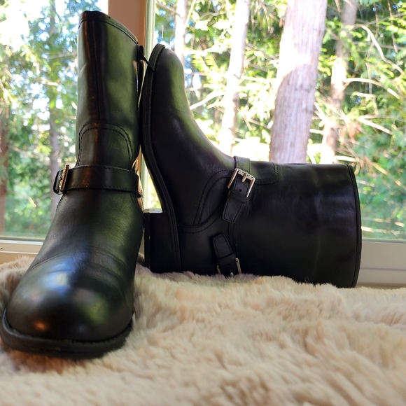 Ralph Laurent booties Like New 5.5 - Picture 3 of 6